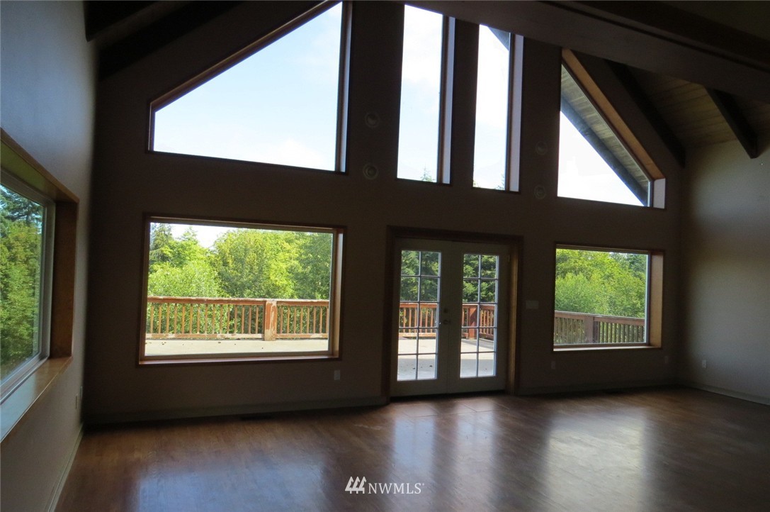 472 Hansen Road Port Angeles, WA 98363 - Photo 15 of 25 Gallery Image 15