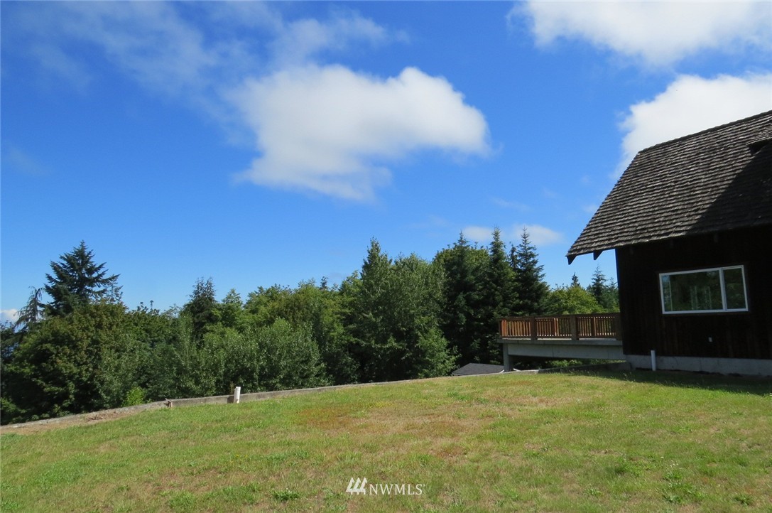 472 Hansen Road Port Angeles, WA 98363 - Photo 4 of 25 Gallery Image 4
