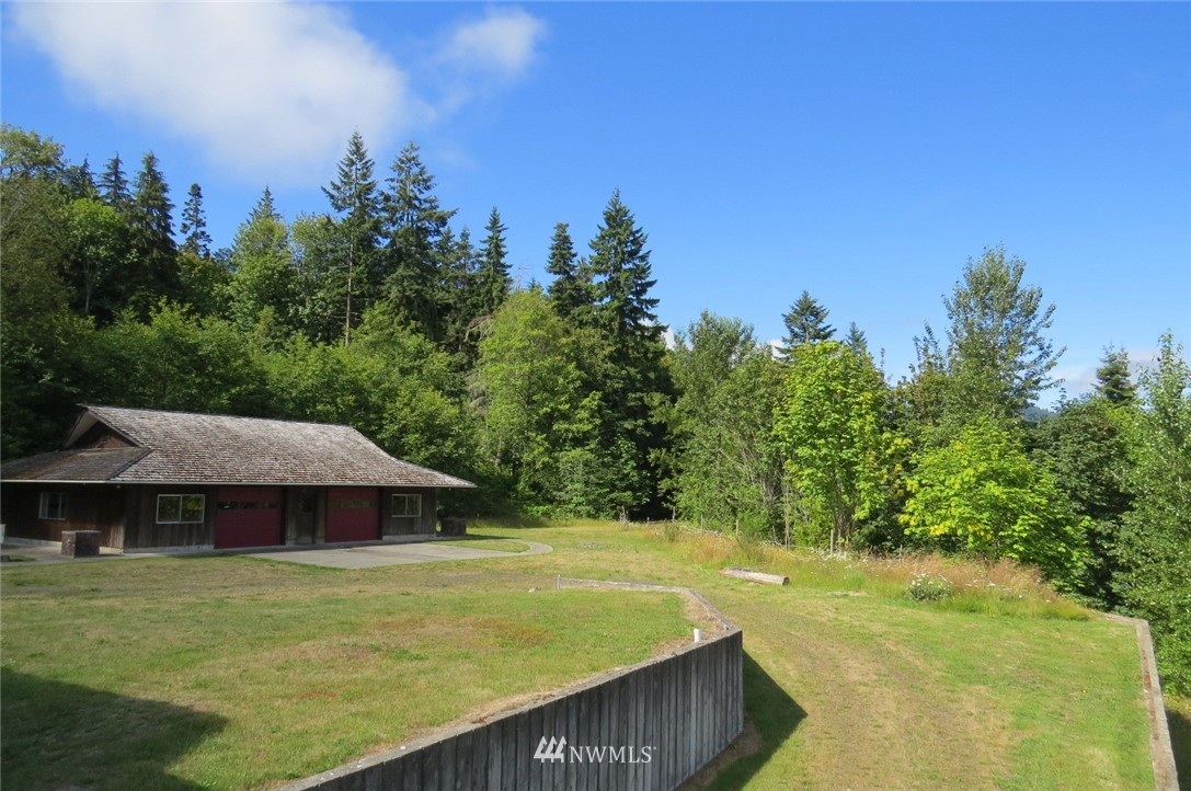 472 Hansen Road Port Angeles, WA 98363 - Photo 6 of 25 Gallery Image 6