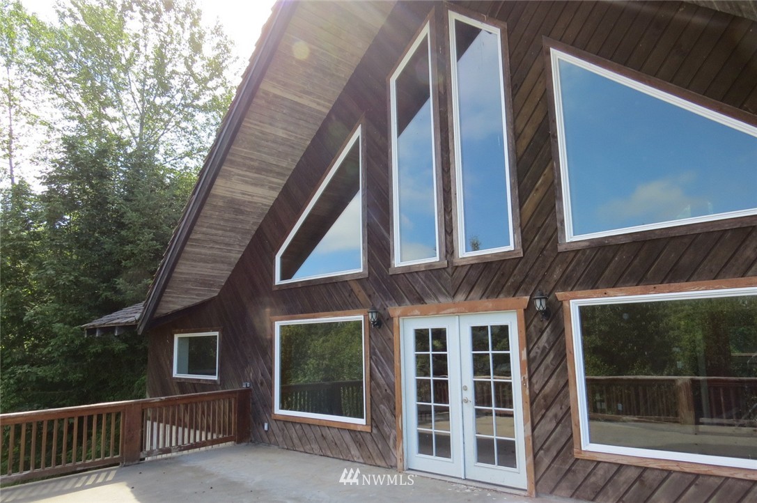 472 Hansen Road Port Angeles, WA 98363 - Photo 8 of 25 Gallery Image 8