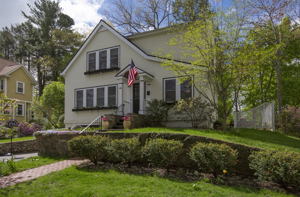 68 Curve Street Wellesley, MA 02482 - Photo 1 of 4 Gallery Image 1