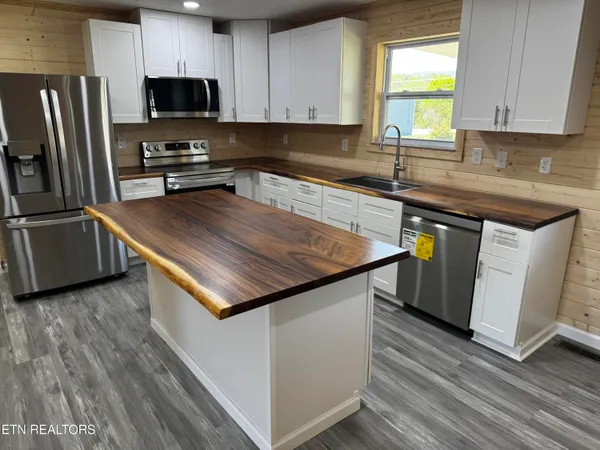 $279,900 | 280 Hickory Street, Bean Station, TN 37708