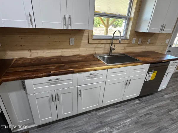 $279,900 | 280 Hickory Street, Bean Station, TN 37708