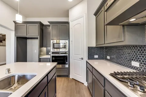$4,000 | 4044 Crowe Lane, McKinney, TX 75071