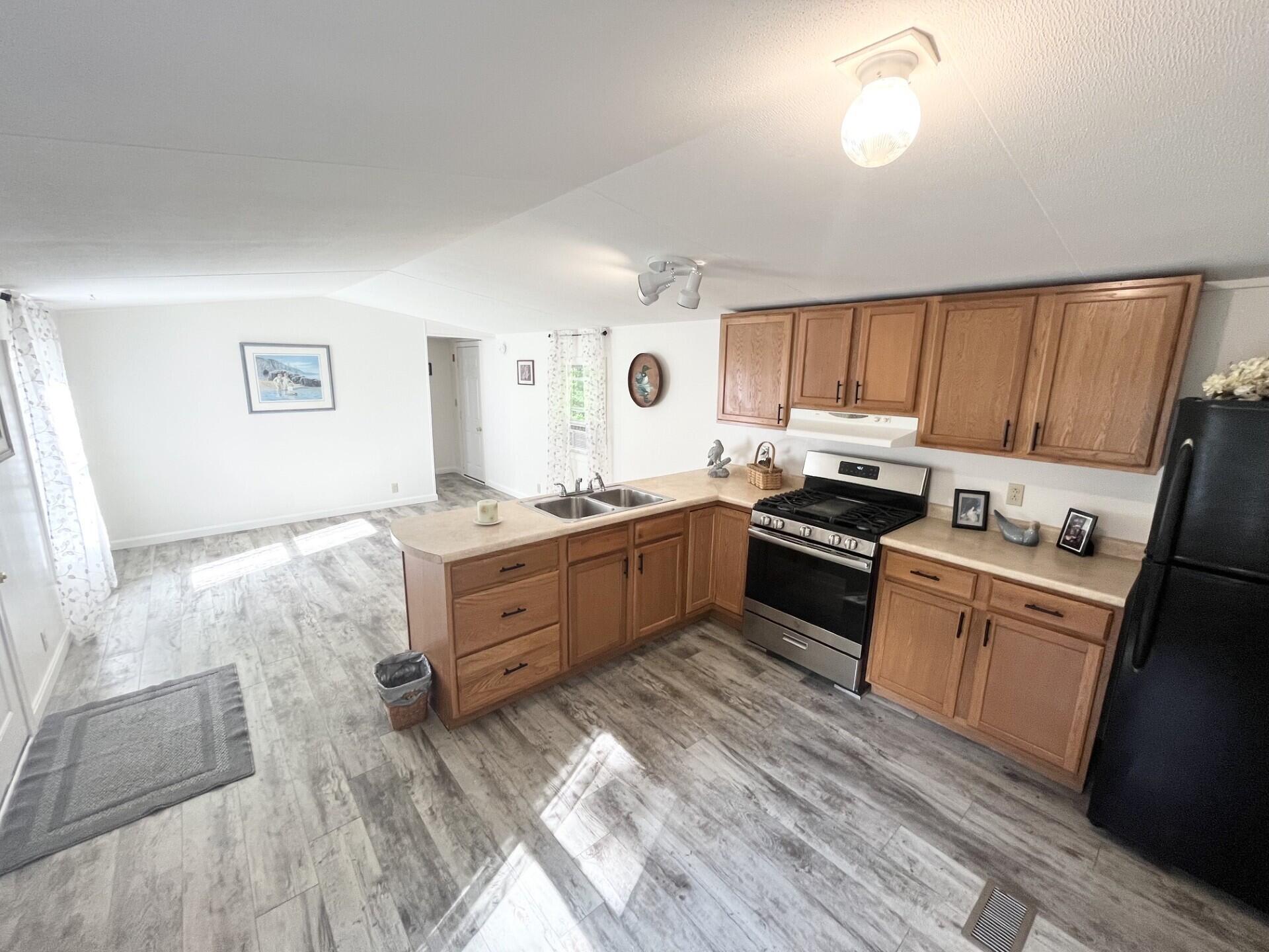 923 West Road Belgrade, ME 04917 - Photo 2 of 25 e1912e51-0fb6-47a6-8c6d-2bf6599d99d4