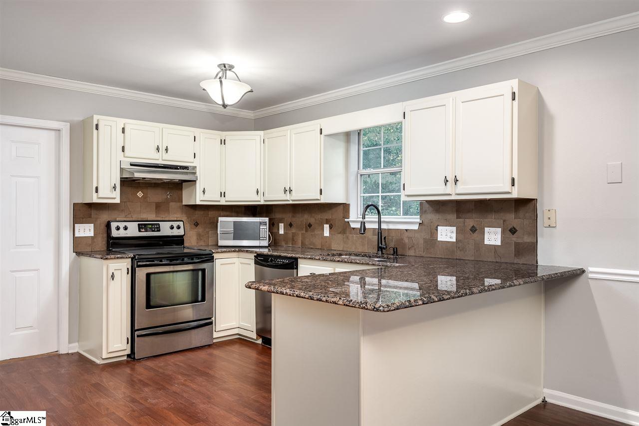 109 Timberjack Street Simpsonville, SC 29680 - Photo 11 of 30 Gallery Image 11