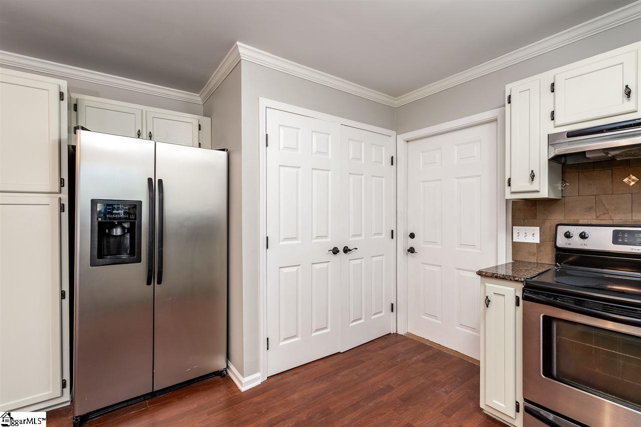 109 Timberjack Street Simpsonville, SC 29680 - Photo 12 of 30 Gallery Image 12