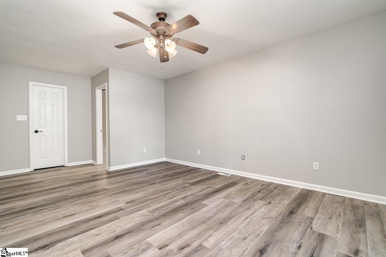 109 Timberjack Street Simpsonville, SC 29680 - Photo 15 of 30 Gallery Image 15