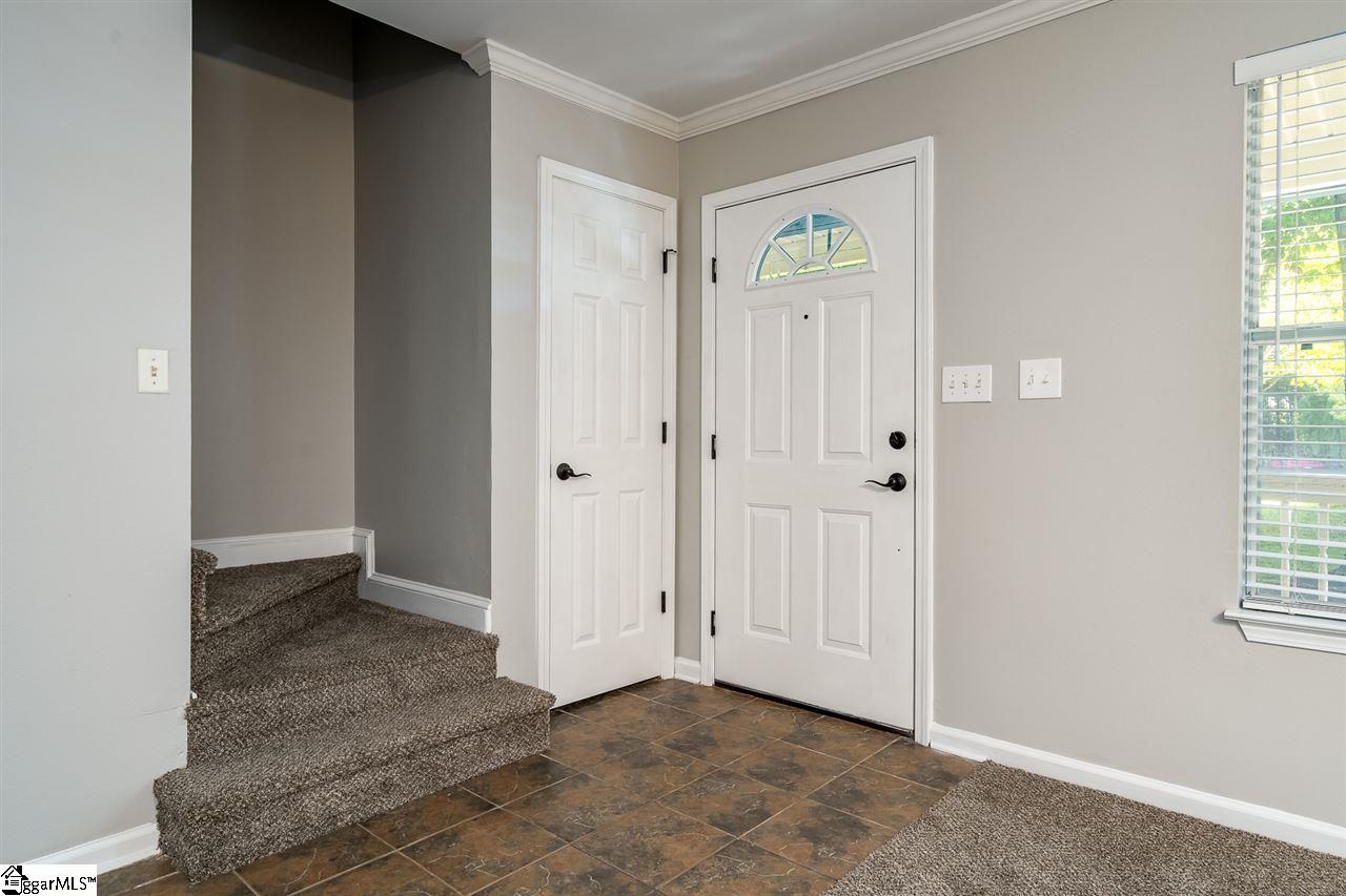 109 Timberjack Street Simpsonville, SC 29680 - Photo 4 of 30 Gallery Image 4