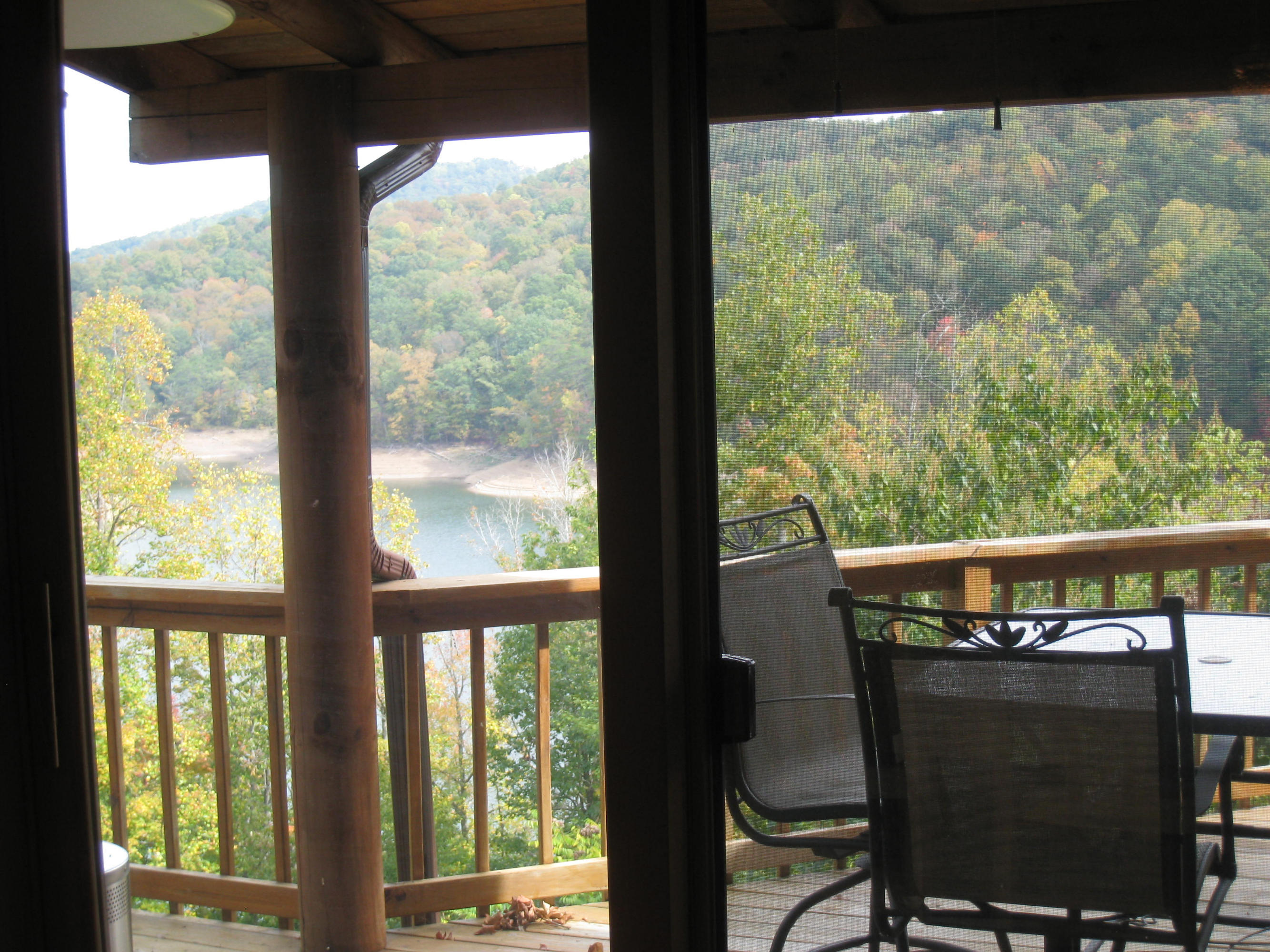 341 Shoreside Road New Tazewell, TN 37825 - Photo 23 of 35 Deck