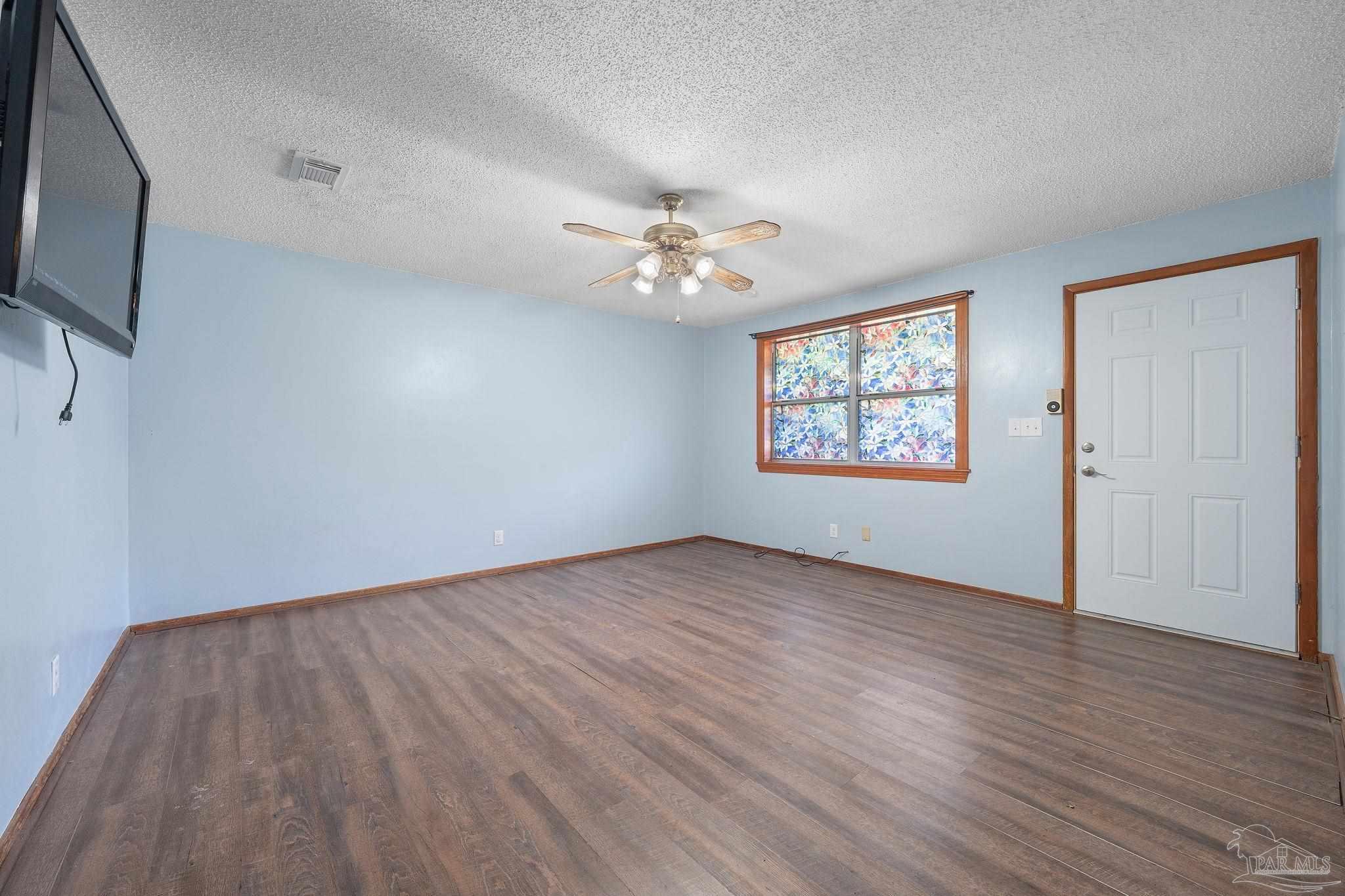 401 Kelson Road Pensacola, FL 32514 - Photo 6 of 26