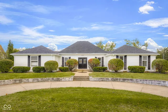 $335,000 | 4291 Fairlawn Drive, Columbus, IN 47203