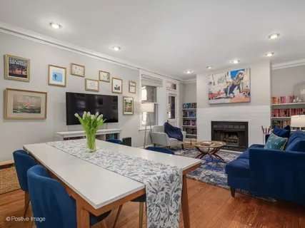 $395,000 | 2745 North Hampden Court, Unit 1E, Chicago, IL 60614
