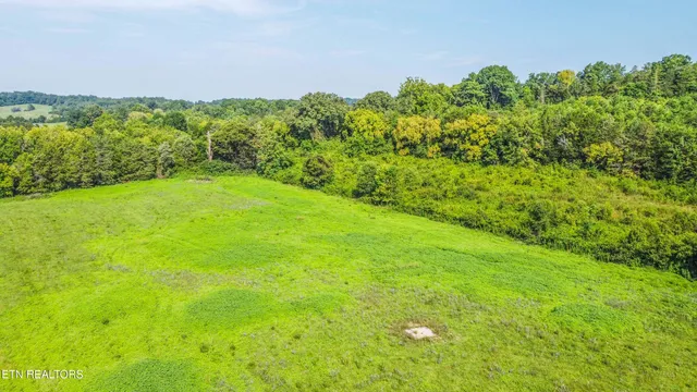 $249,900 | 1 Sharps Chapel Road, Sharps Chapel, TN 37866