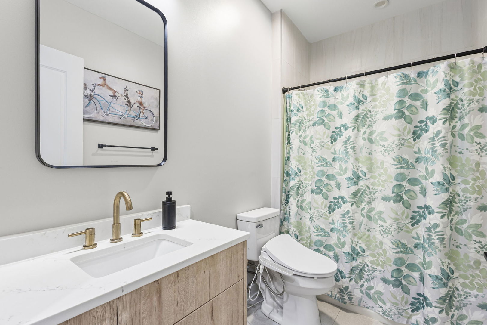 6246 North Pulaski Road, Unit 204 Chicago, IL 60646 - Photo 21 of 36