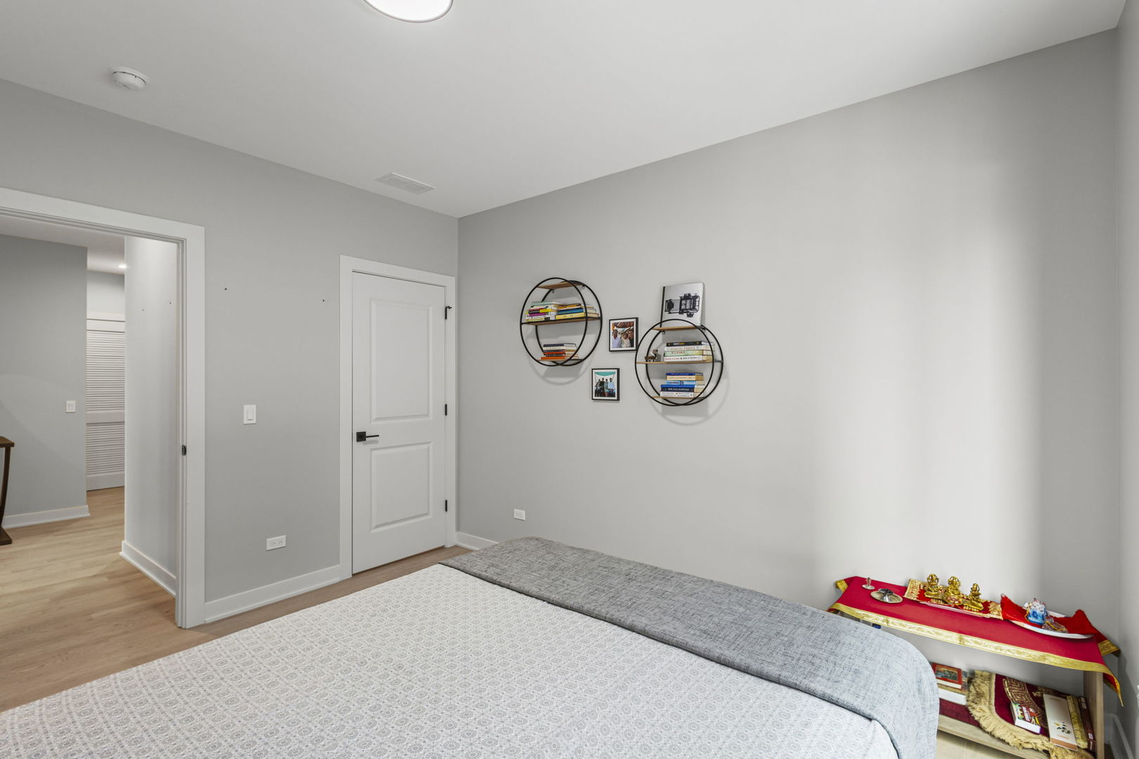 6246 North Pulaski Road, Unit 204 Chicago, IL 60646 - Photo 25 of 36