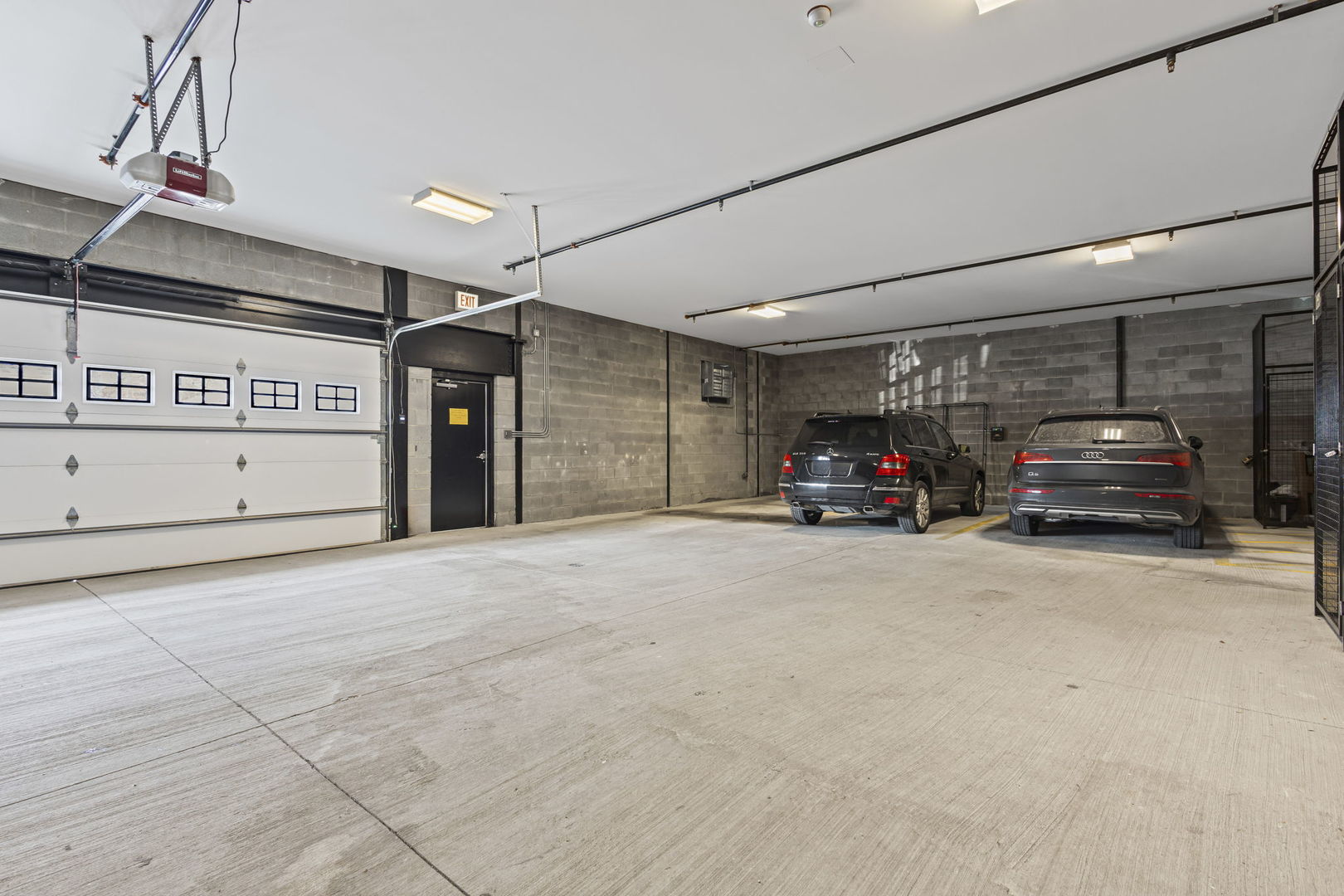 6246 North Pulaski Road, Unit 204 Chicago, IL 60646 - Photo 28 of 36