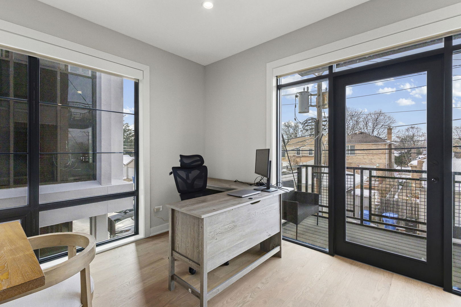 6246 North Pulaski Road, Unit 204 Chicago, IL 60646 - Photo 6 of 36