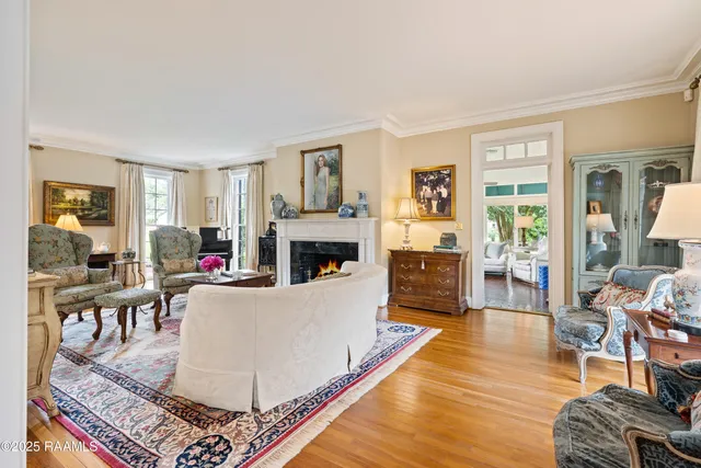 $799,000 | 6302 Old Jeanerette Road, New Iberia, LA 70563