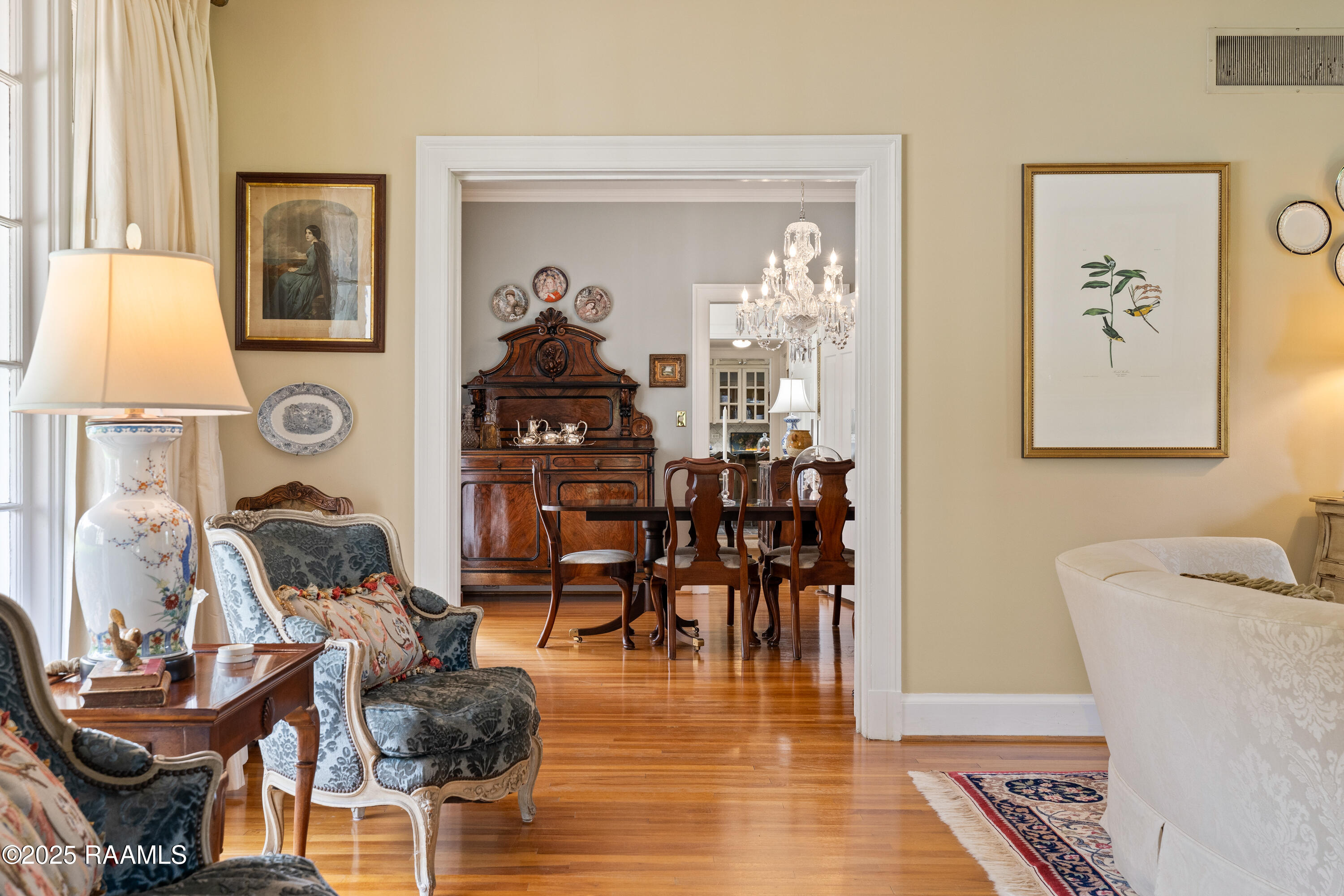 6302 Old Jeanerette Road New Iberia, LA 70563 - Photo 14 of 60 Formal Living Room