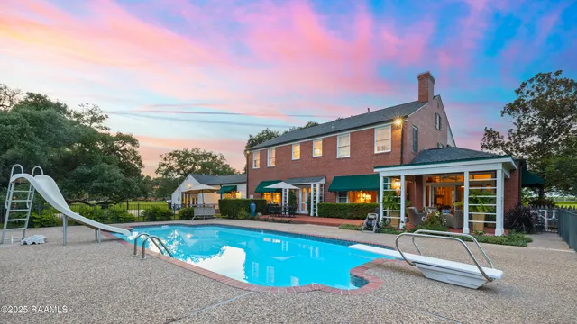 $799,000 | 6302 Old Jeanerette Road, New Iberia, LA 70563