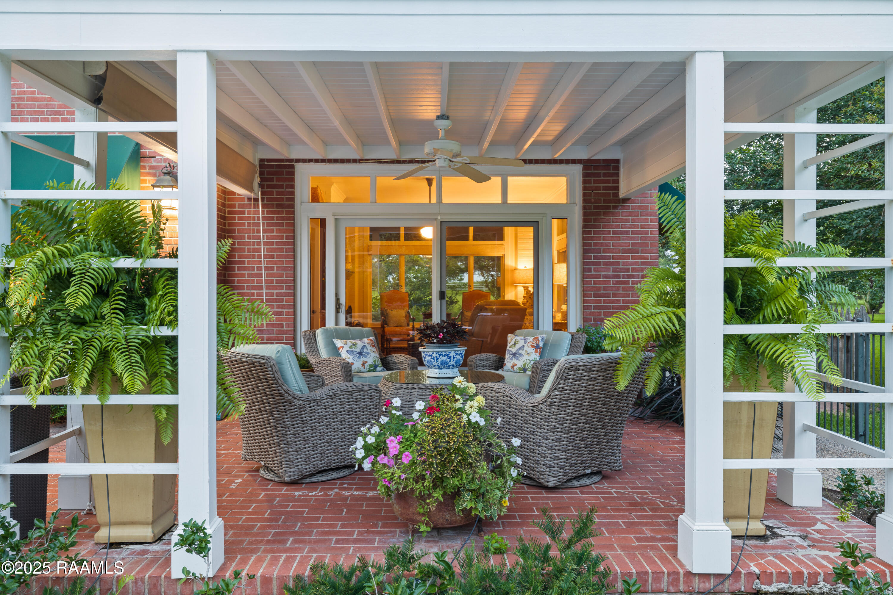 6302 Old Jeanerette Road New Iberia, LA 70563 - Photo 40 of 60 Covered Patio