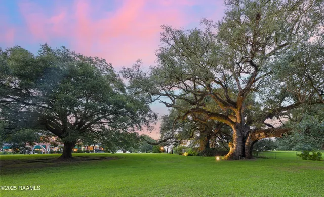 $799,000 | 6302 Old Jeanerette Road, New Iberia, LA 70563