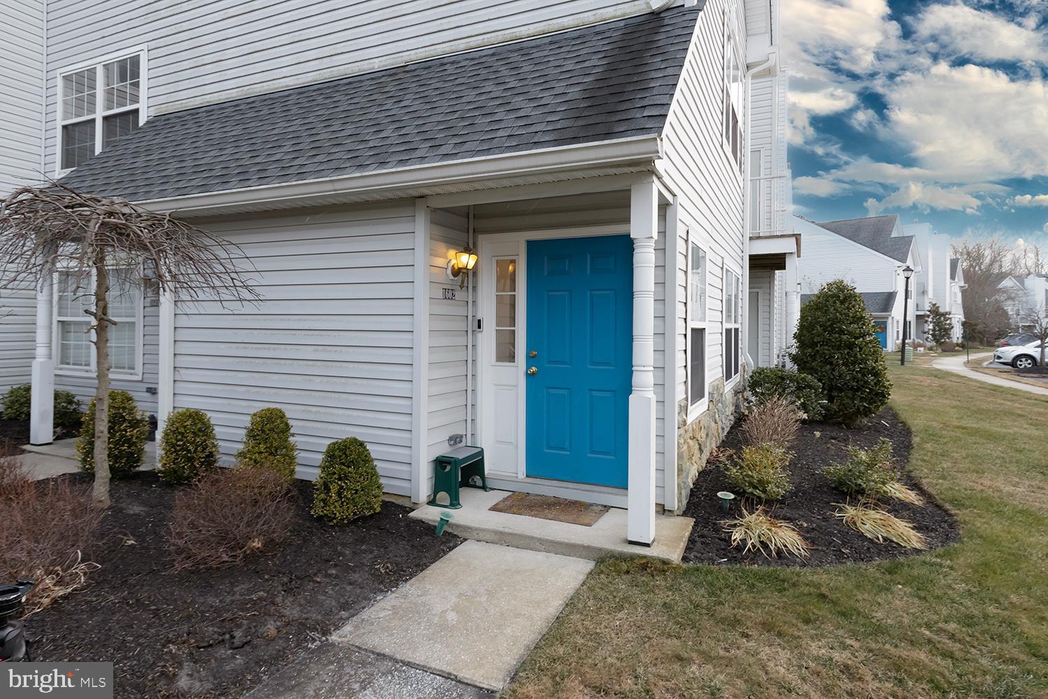 1602 Squirrel Road Marlton, NJ 08053 - Photo 2 of 21 a backyard of a house