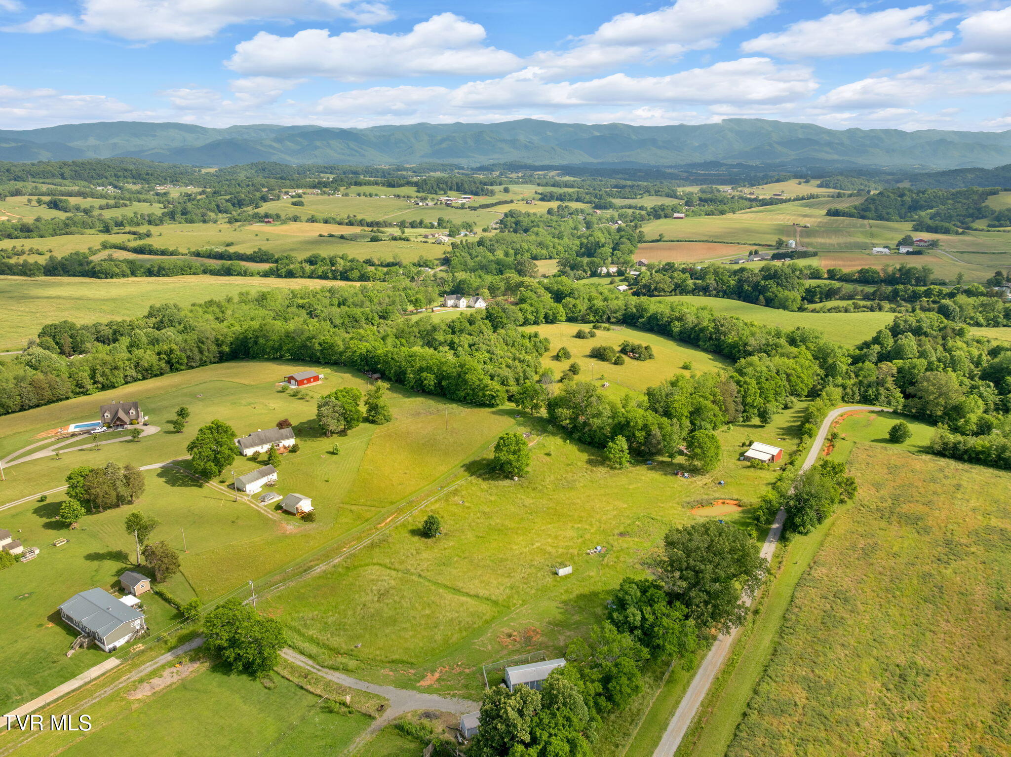 171 Garland Road, Unit 11 Limestone, TN 37681 - Photo 5 of 18 4-web-or-mls-JH 20250528-102