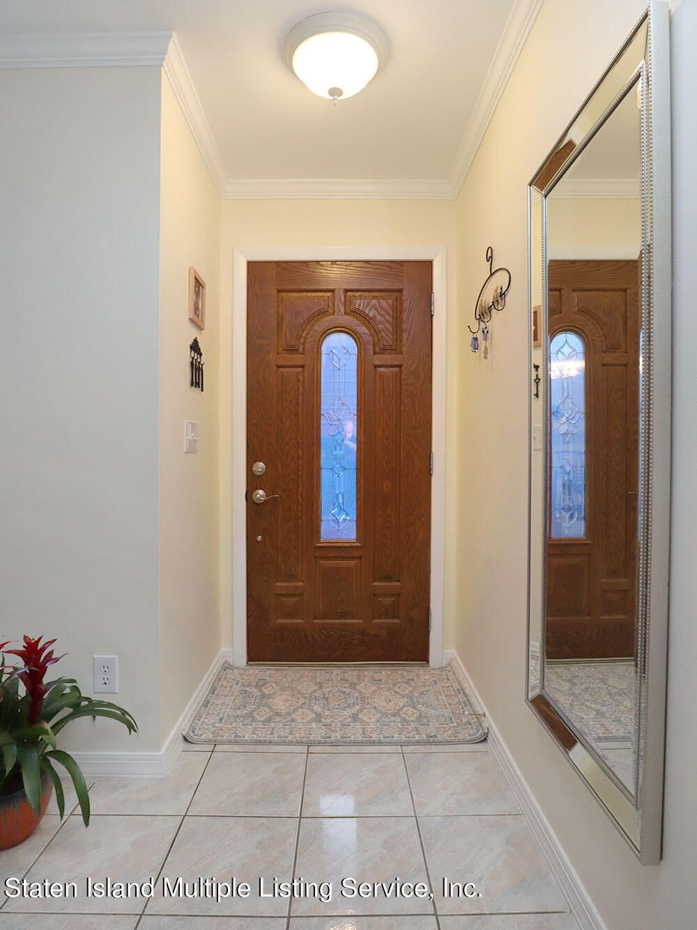 43 Deborah Loop Staten Island, NY 10312 - Photo 2 of 26 IMG_5852