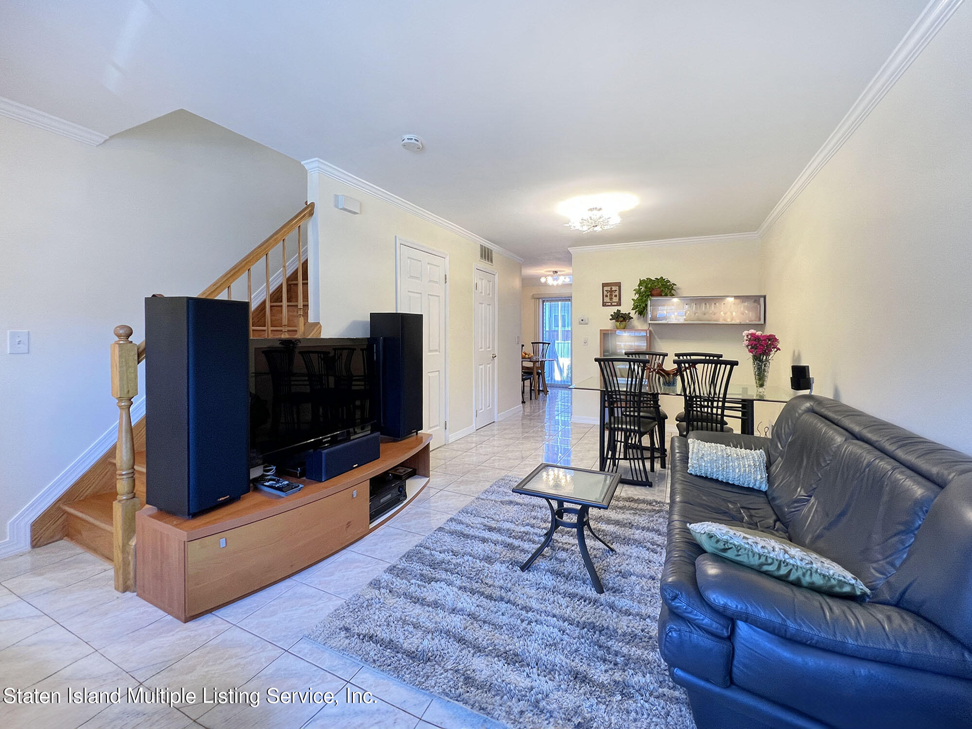 43 Deborah Loop Staten Island, NY 10312 - Photo 3 of 26 IMG_0933