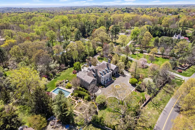 $5,200,000 | 2959 Congress Street, Fairfield, CT 06824