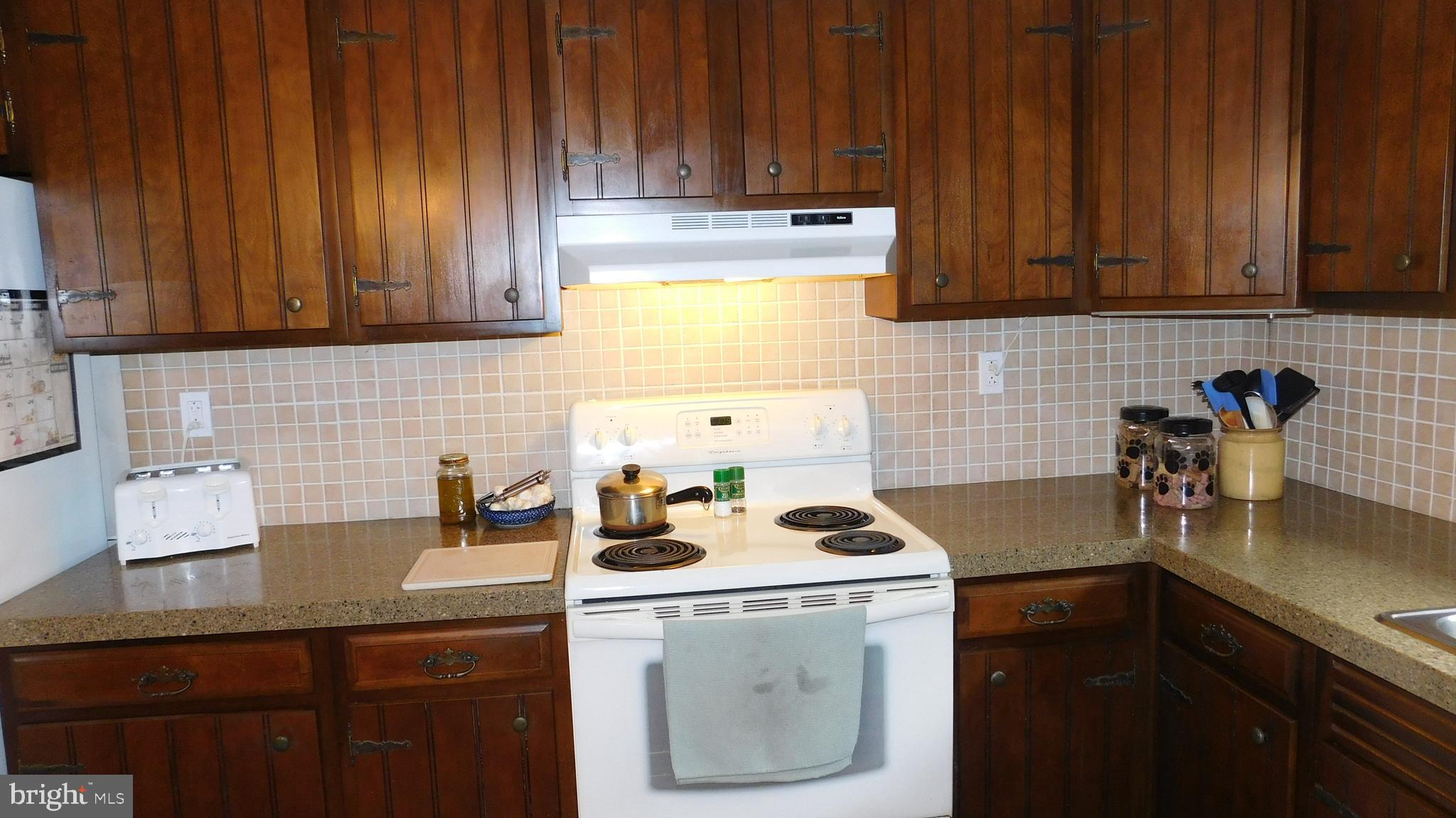 49 Lakeview Drive Tabernacle, NJ 08088 - Photo 6 of 28 kitchen on main floor
