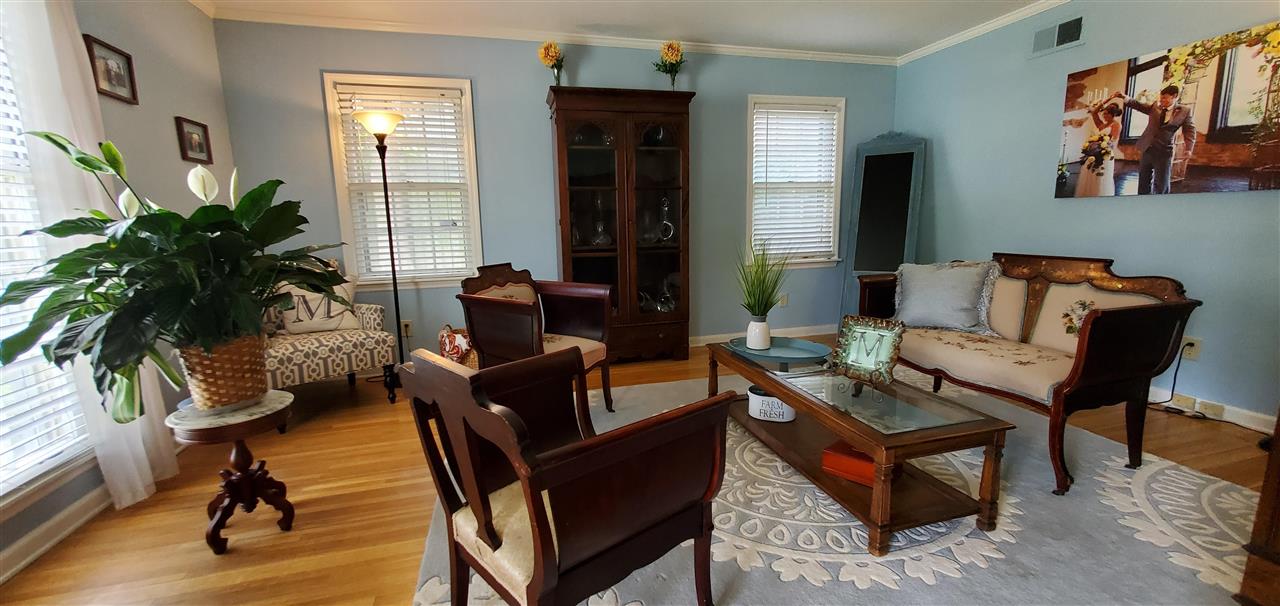5282 Dee Road Memphis, TN 38117 - Photo 3 of 20