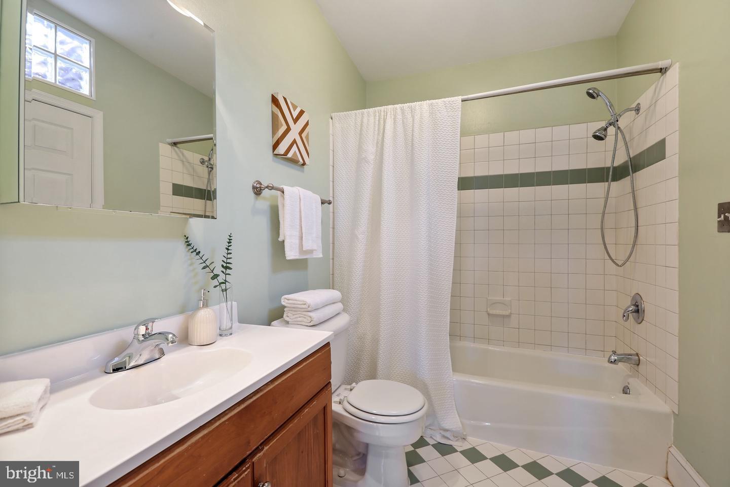 1528 Covington Street Baltimore, MD 21230 - Photo 20 of 29