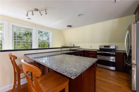 $3,600,000 | 365 Boston Neck Road, Narragansett, RI 02882