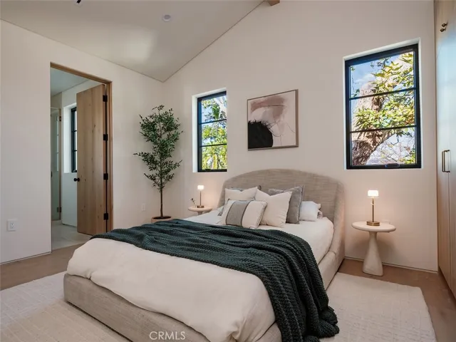 $3,798,000 | 11746 Blix Street, Valley Village, CA 91607