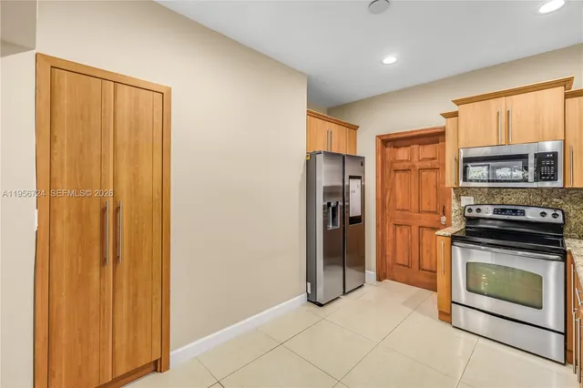 $1,750,000 | 9457 Carlyle Avenue, Surfside, FL 33154