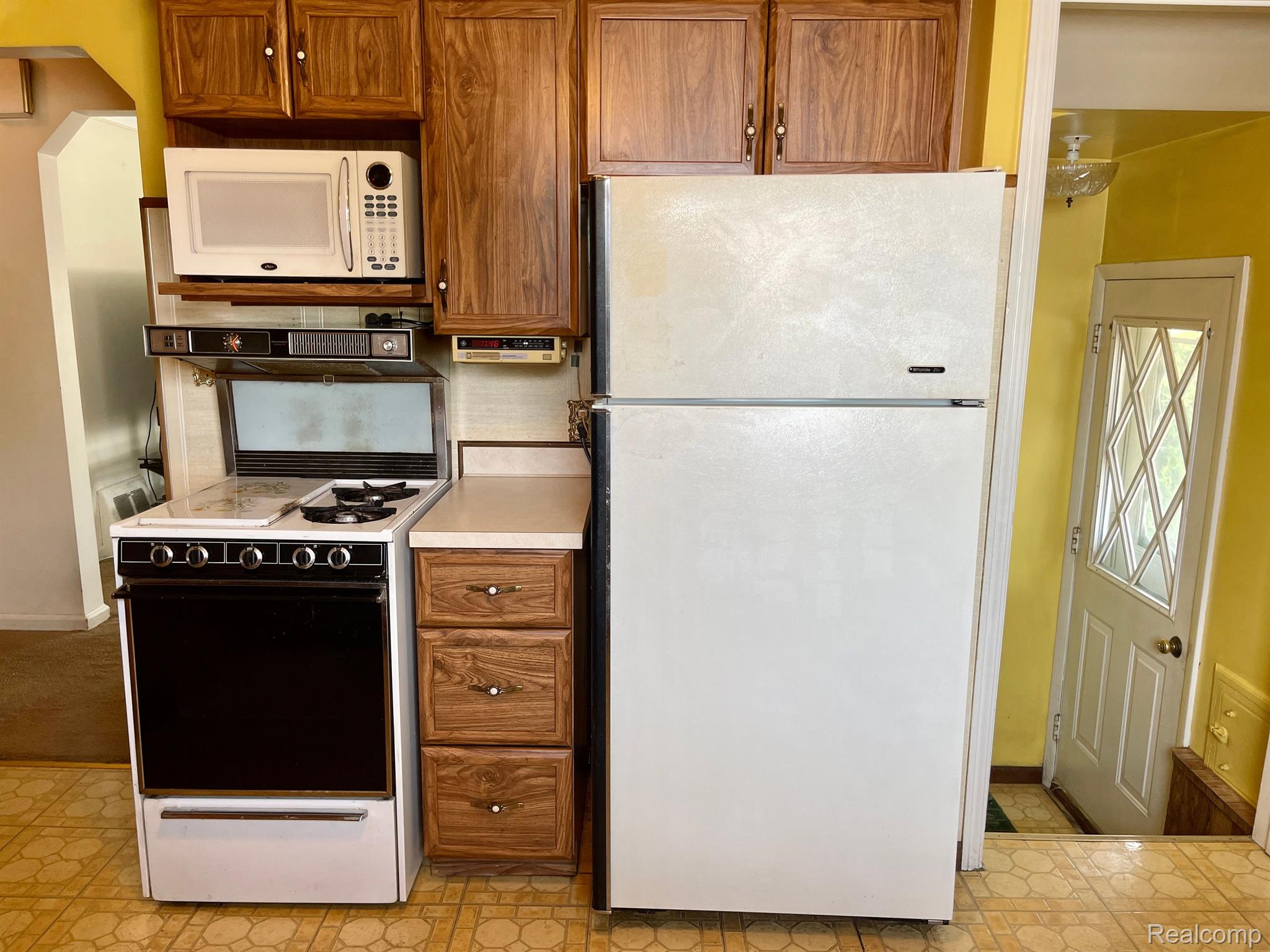 9805 Ruth Avenue Allen Park, MI 48101 - Photo 13 of 31 Gallery Image 13