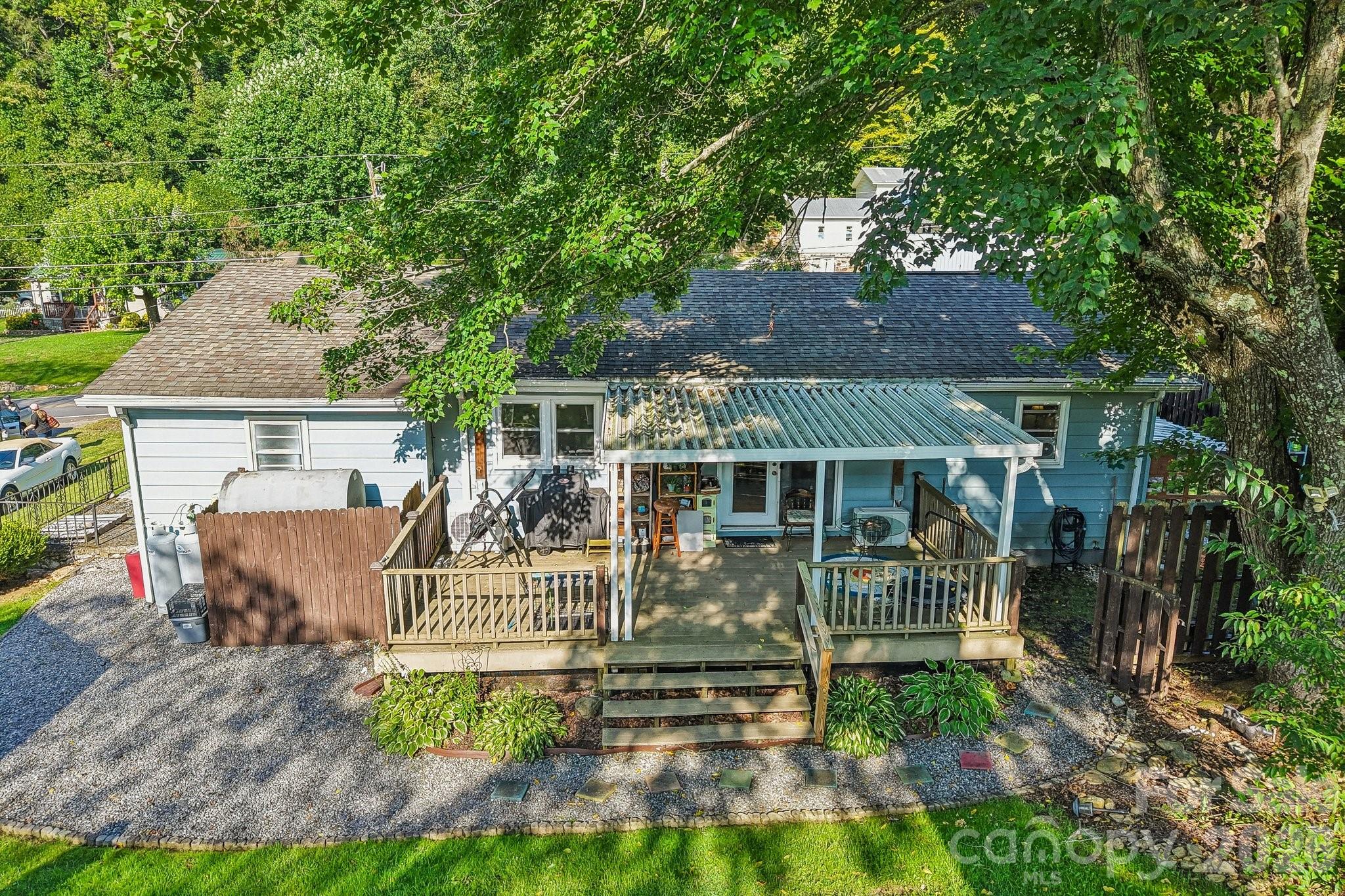 550 Lickstone Road Waynesville, NC 28786 - Photo 42 of 47 Gallery Image 42