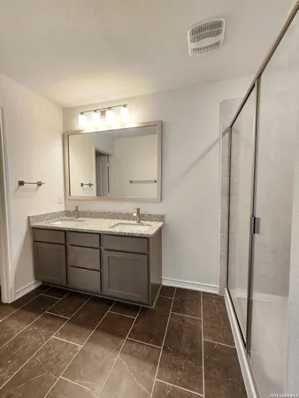 $2,400 | 14839 Vance Jackson Road, Unit 601, San Antonio, TX 78249