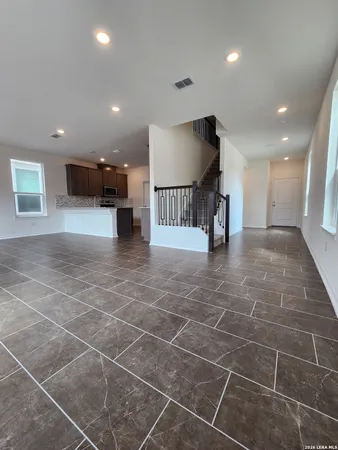 $2,400 | 14839 Vance Jackson Road, Unit 601, San Antonio, TX 78249