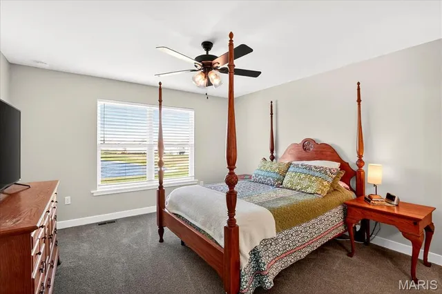 $400,000 | 820 Applewood Creek Drive, Fairview Heights, IL 62208