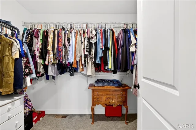 $400,000 | 820 Applewood Creek Drive, Fairview Heights, IL 62208