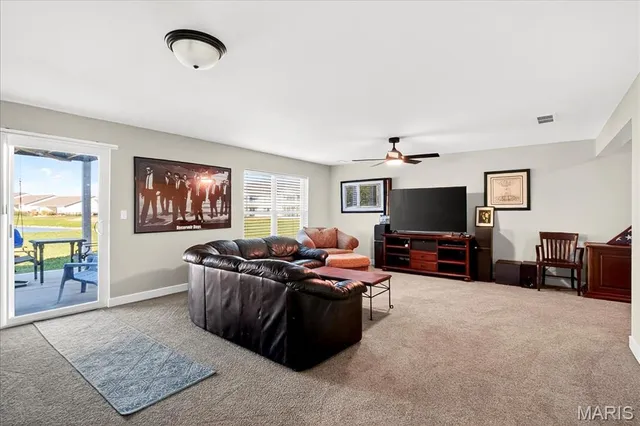 $400,000 | 820 Applewood Creek Drive, Fairview Heights, IL 62208