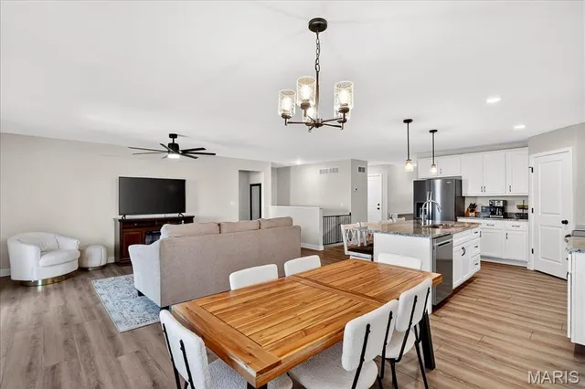 $400,000 | 820 Applewood Creek Drive, Fairview Heights, IL 62208