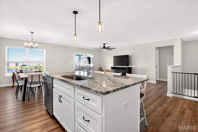 $400,000 | 820 Applewood Creek Drive, Fairview Heights, IL 62208