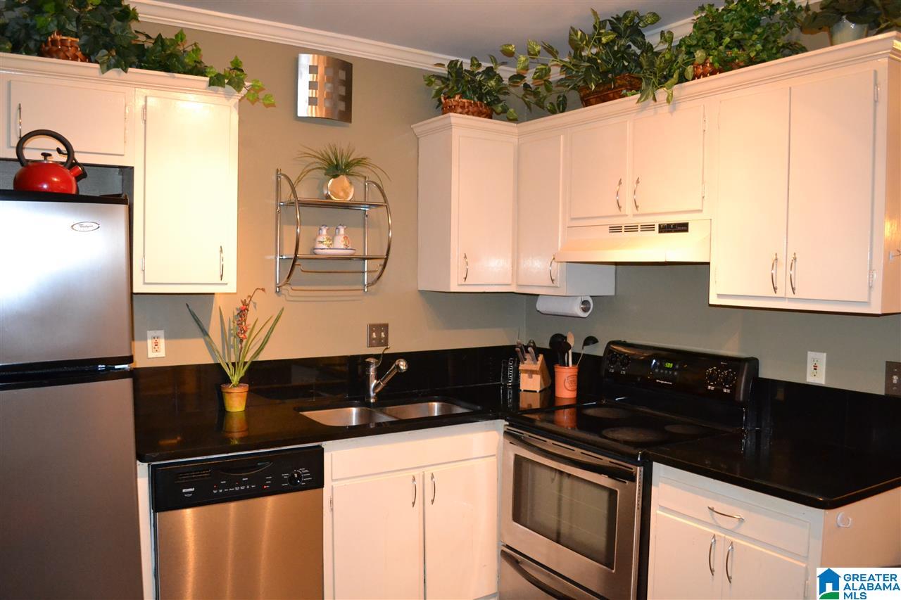 57 Hanover Circle, Unit 213 Birmingham, AL 35205 - Photo 8 of 19