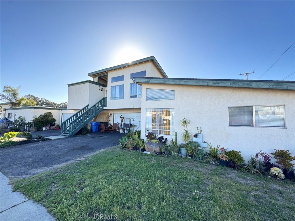 Welcome to 590 6th street!