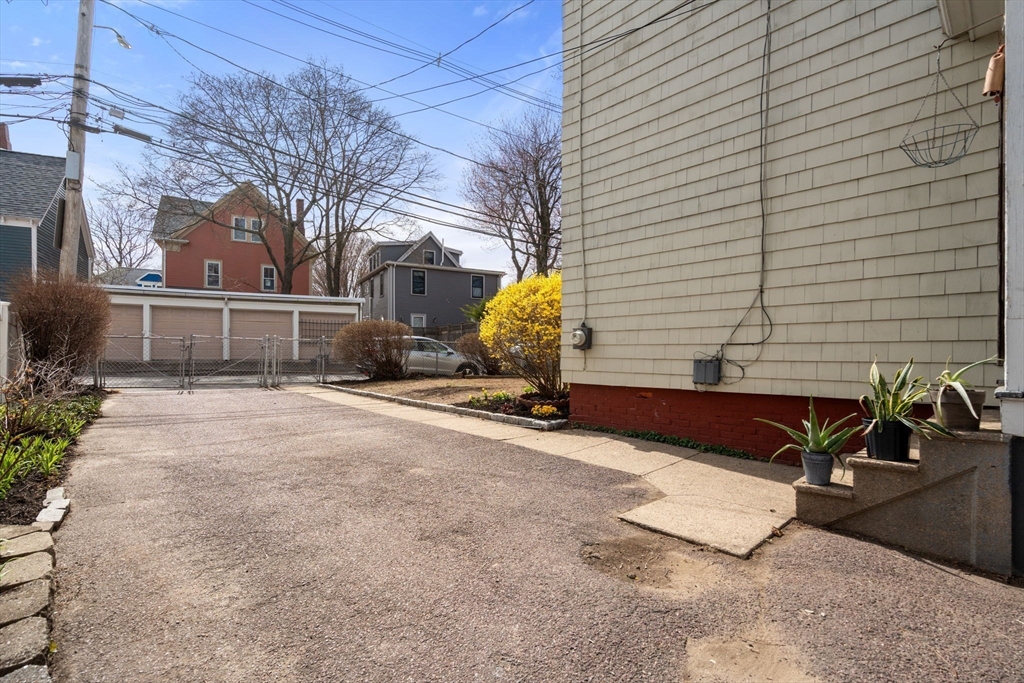 44 Tower Street Somerville, MA 02143 - Photo 27 of 32